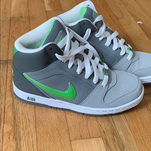 Nike size 8 sneakers